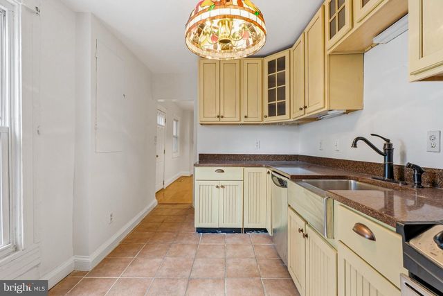 877 W LOMBARD ST, Baltimore, MD 21201