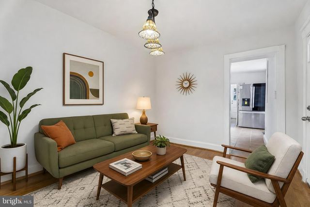 877 W LOMBARD ST, Baltimore, MD 21201