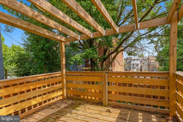877 W LOMBARD ST, Baltimore, MD 21201