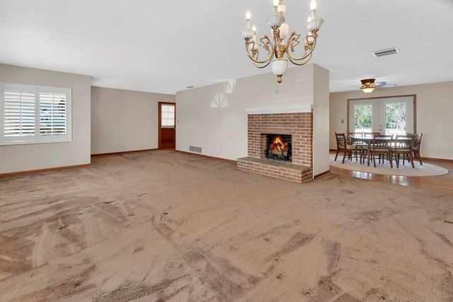 2240 N CLARA AVENUE, Deland, FL 32720