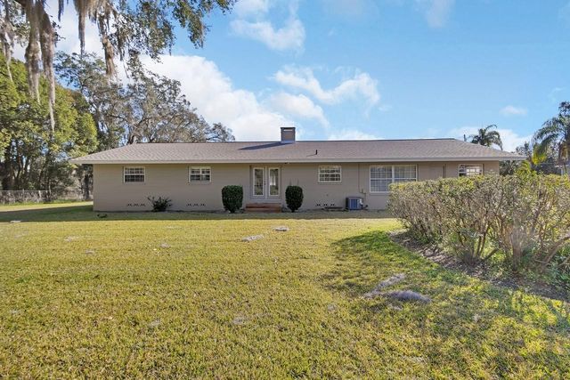 2240 N CLARA AVENUE, Deland, FL 32720