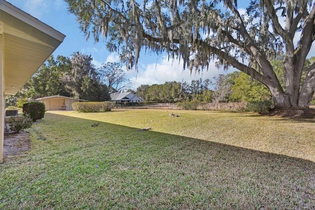 2240 N CLARA AVENUE, Deland, FL 32720