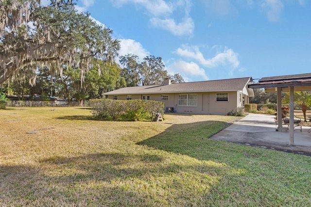 2240 N CLARA AVENUE, Deland, FL 32720