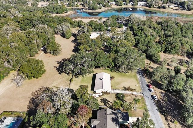 2240 N CLARA AVENUE, Deland, FL 32720