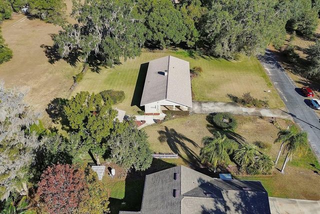 2240 N CLARA AVENUE, Deland, FL 32720