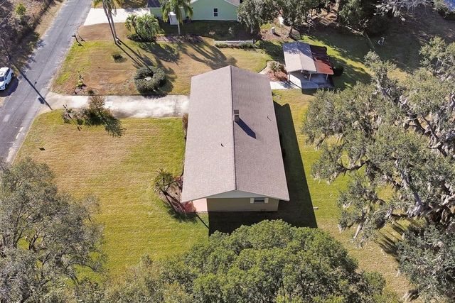 2240 N CLARA AVENUE, Deland, FL 32720