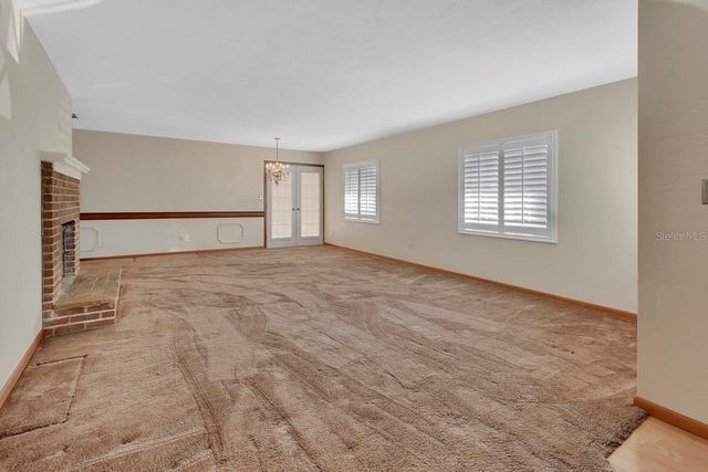 2240 N CLARA AVENUE, Deland, FL 32720