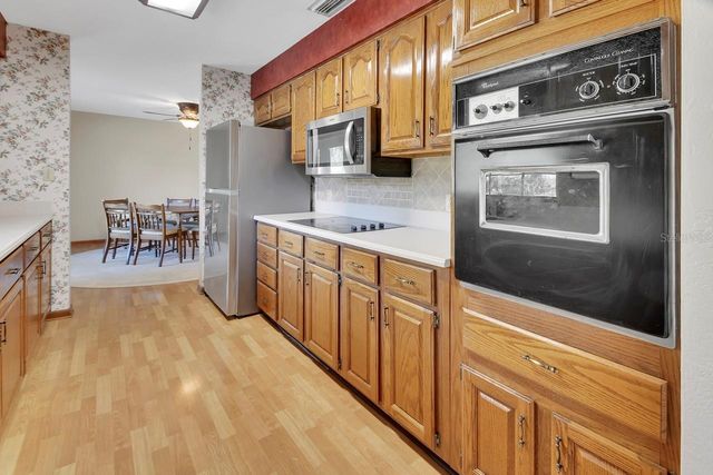 2240 N CLARA AVENUE, Deland, FL 32720