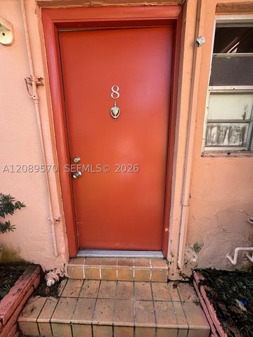520 SW 4th St 8, Miami, FL 33130