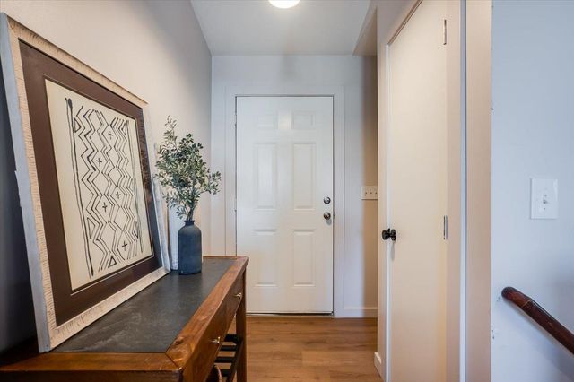 241 S Stoneridge St, Valley Center, KS 67147