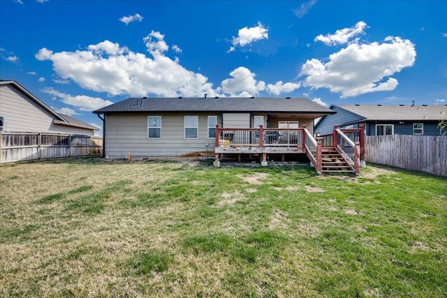 241 S Stoneridge St, Valley Center, KS 67147