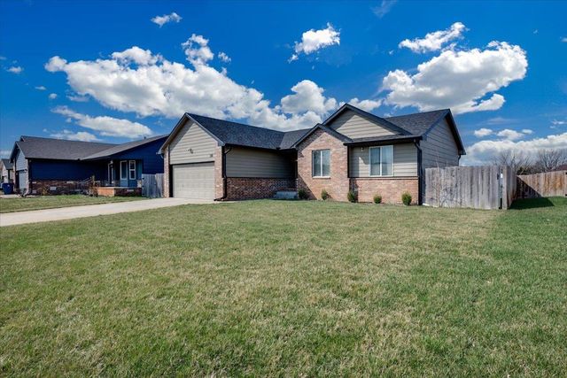 241 S Stoneridge St, Valley Center, KS 67147