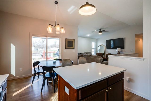 241 S Stoneridge St, Valley Center, KS 67147