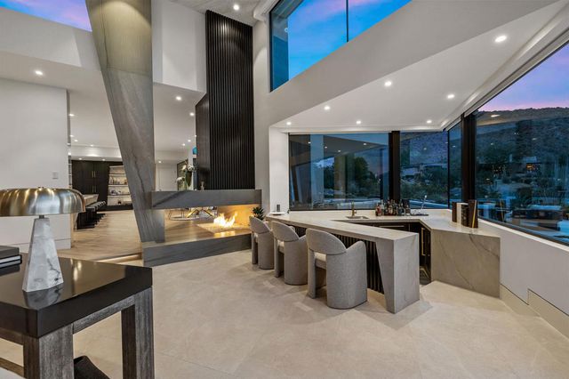 173 Tamit Place, Palm Desert, CA 92260