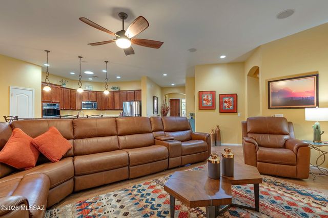 198 E Brearley Drive, Oro Valley, AZ 85737