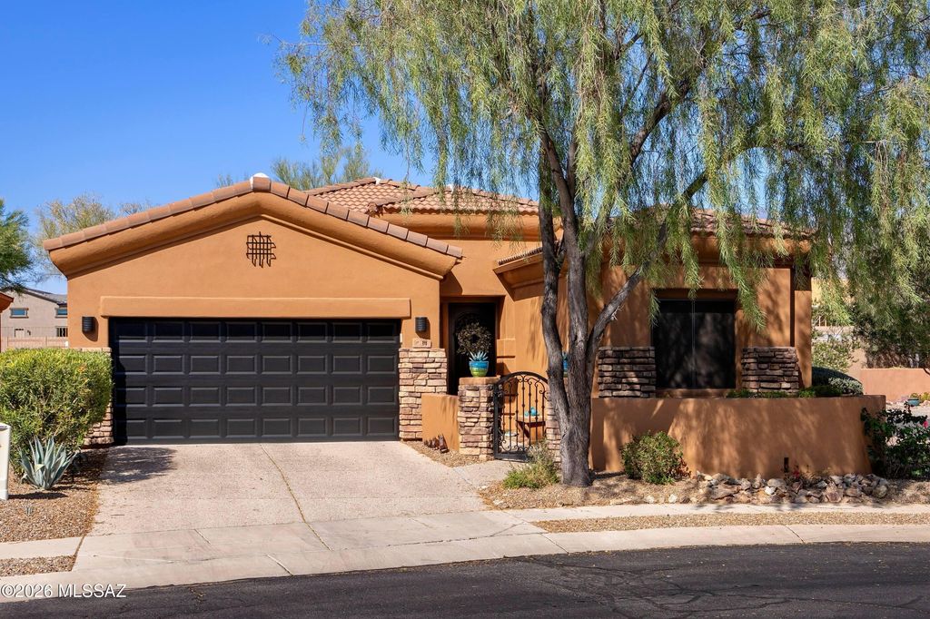 198 E Brearley Drive, Oro Valley, AZ 85737
