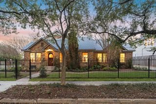 304 Bayland Avenue, Houston, TX 77009
