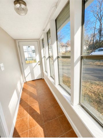 833 Cumberland Dr, Clarksville, TN 37040