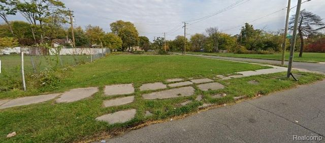 1900 Puritan Street, Highland Park, MI 48203