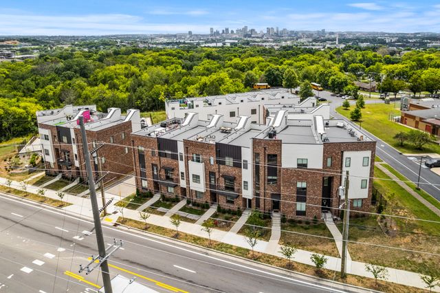 500 W Trinity Ln, Nashville, TN 37207