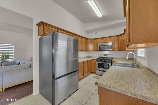 14209 Trigger Rock Lane, El Paso, TX 79938