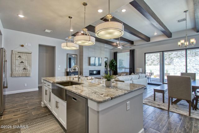 3427 Masterpiece Street, Las Cruces, NM 88012