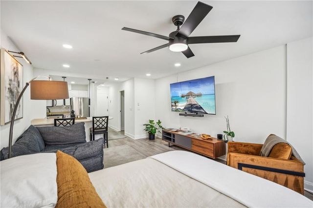 2479 Peachtree Road NE 612, Atlanta, GA 30305