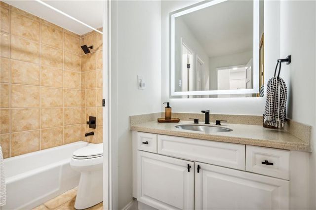 2479 Peachtree Road NE 612, Atlanta, GA 30305