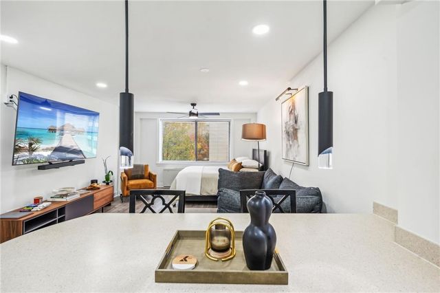 2479 Peachtree Road NE 612, Atlanta, GA 30305
