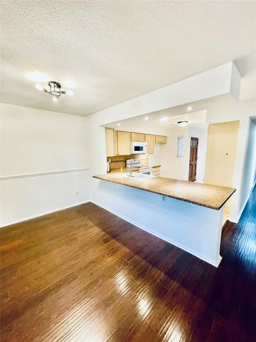 14515 Wunderlich Drive 608, Houston, TX 77069