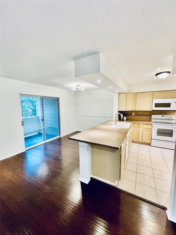 14515 Wunderlich Drive 608, Houston, TX 77069