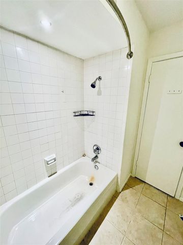 14515 Wunderlich Drive 608, Houston, TX 77069