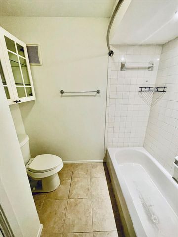 14515 Wunderlich Drive 608, Houston, TX 77069