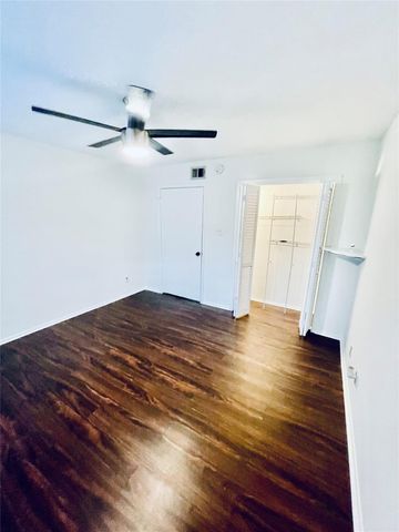 14515 Wunderlich Drive 608, Houston, TX 77069