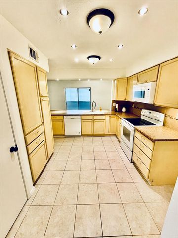 14515 Wunderlich Drive 608, Houston, TX 77069