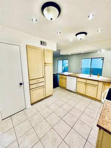 14515 Wunderlich Drive 608, Houston, TX 77069