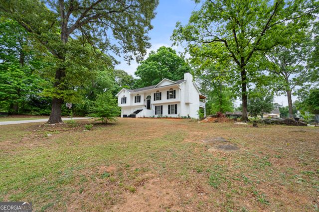 143 Stoneview Drive, Hoschton, GA 30548
