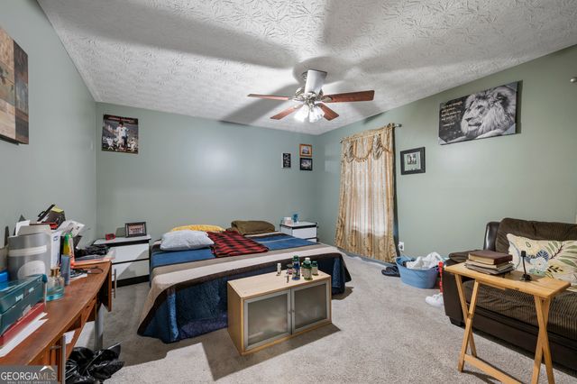 143 Stoneview Drive, Hoschton, GA 30548