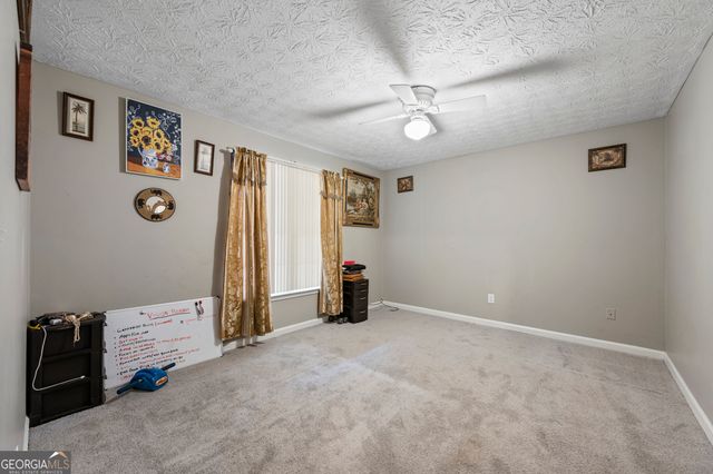 143 Stoneview Drive, Hoschton, GA 30548