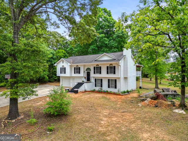 143 Stoneview Drive, Hoschton, GA 30548