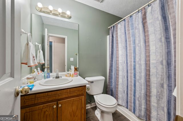 143 Stoneview Drive, Hoschton, GA 30548