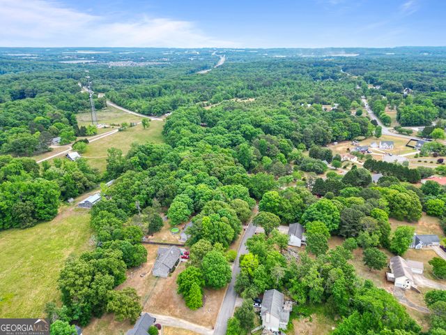 143 Stoneview Drive, Hoschton, GA 30548