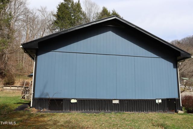 111 Cold Springs Drive, Appalachia, VA 24216