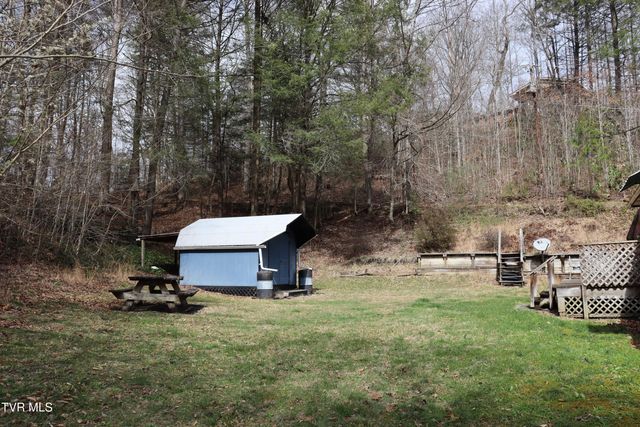 111 Cold Springs Drive, Appalachia, VA 24216