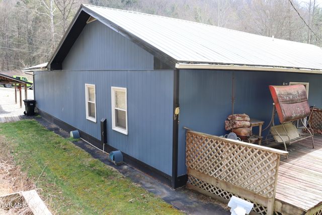 111 Cold Springs Drive, Appalachia, VA 24216