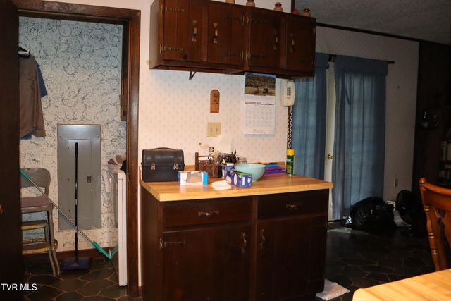 111 Cold Springs Drive, Appalachia, VA 24216