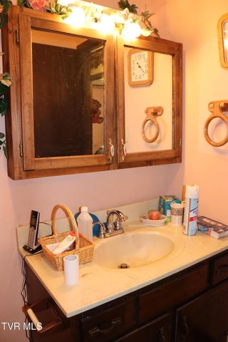 111 Cold Springs Drive, Appalachia, VA 24216