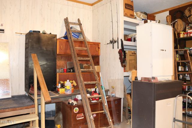 111 Cold Springs Drive, Appalachia, VA 24216