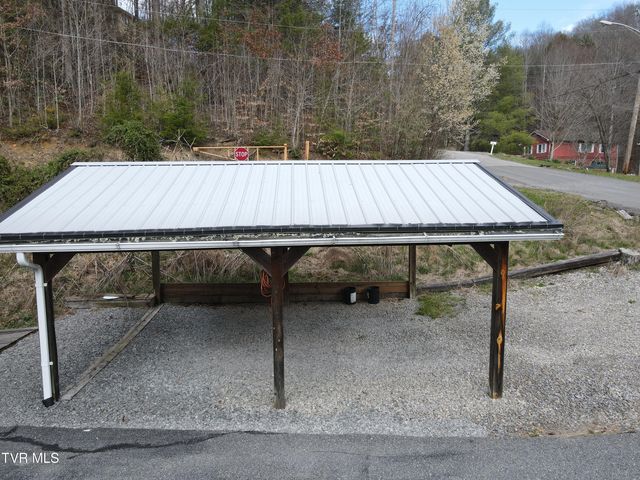 111 Cold Springs Drive, Appalachia, VA 24216