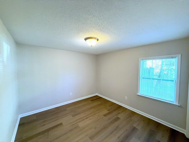 5165 SEA SHORE RD, Memphis, TN 38109